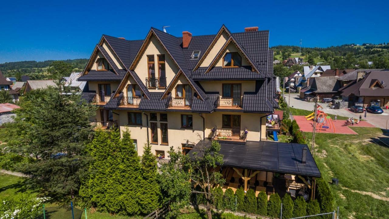 Dunajecki Dworek Bed & Breakfast
